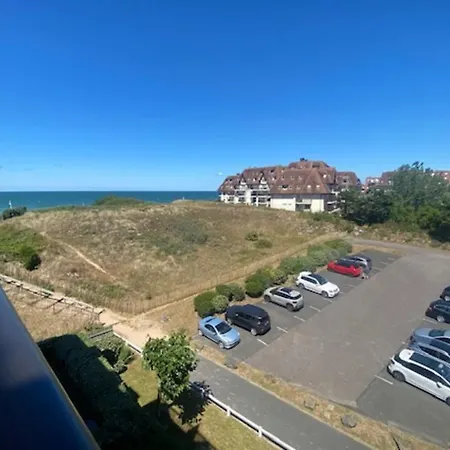 Lägenhet 23m Peaceful With Balcony With Sea View !