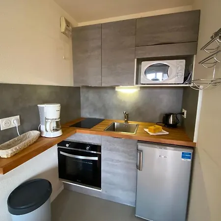 Lägenhet 23m Peaceful With Balcony With Sea View ! Cabourg